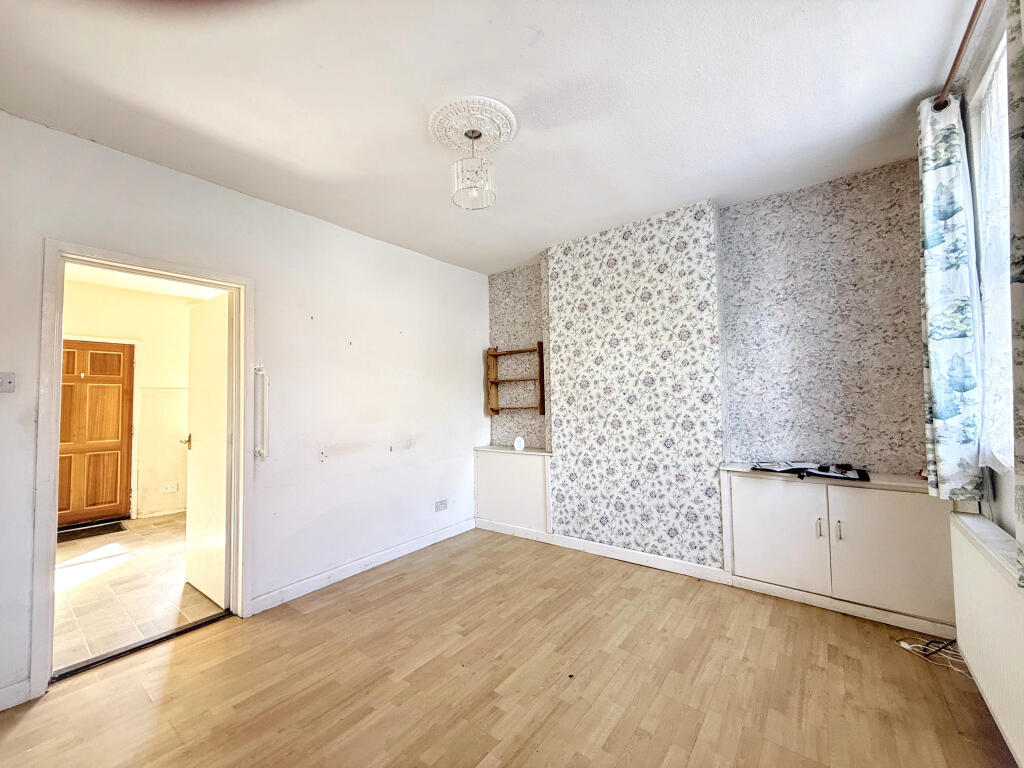 House in Nottingham - View 2
