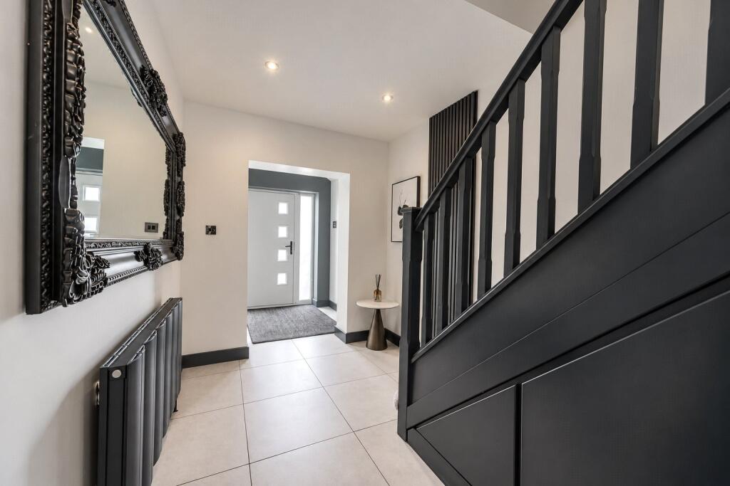 House in Wakefield, Lupset - View 3