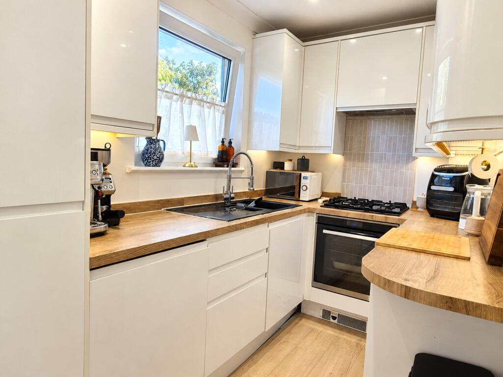 St. Marks Close, New Barnet, EN5 photo 3