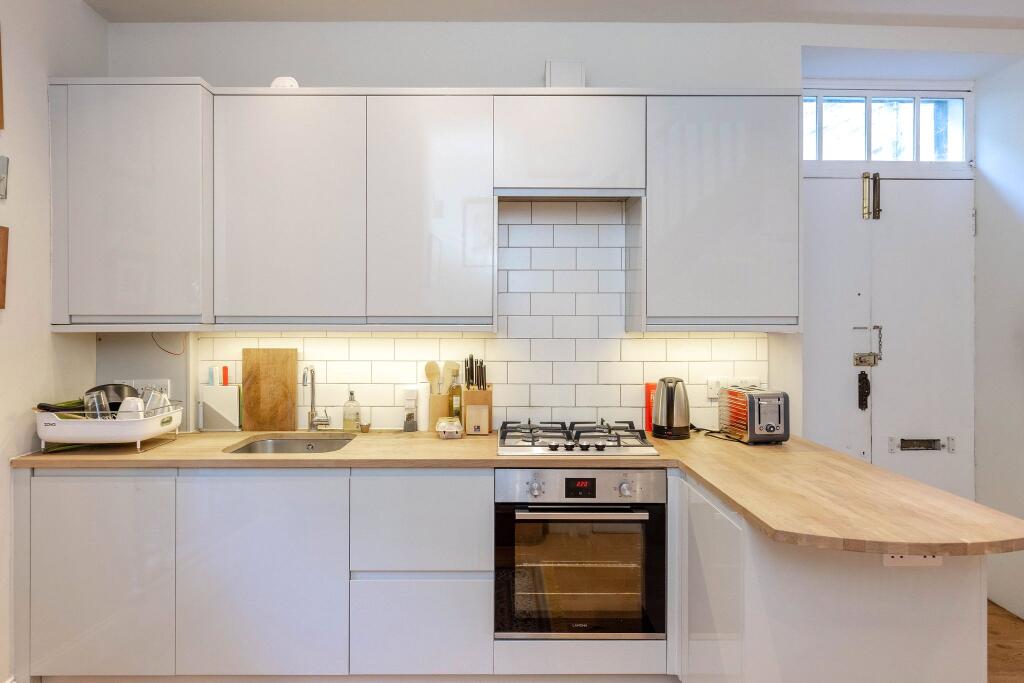 House in Edinburgh, Silvermills, New Town/Broughton - More
