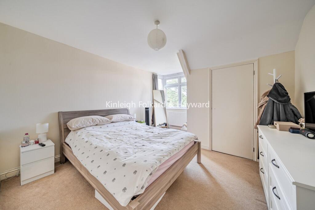 Apartment in Bromley - View 4