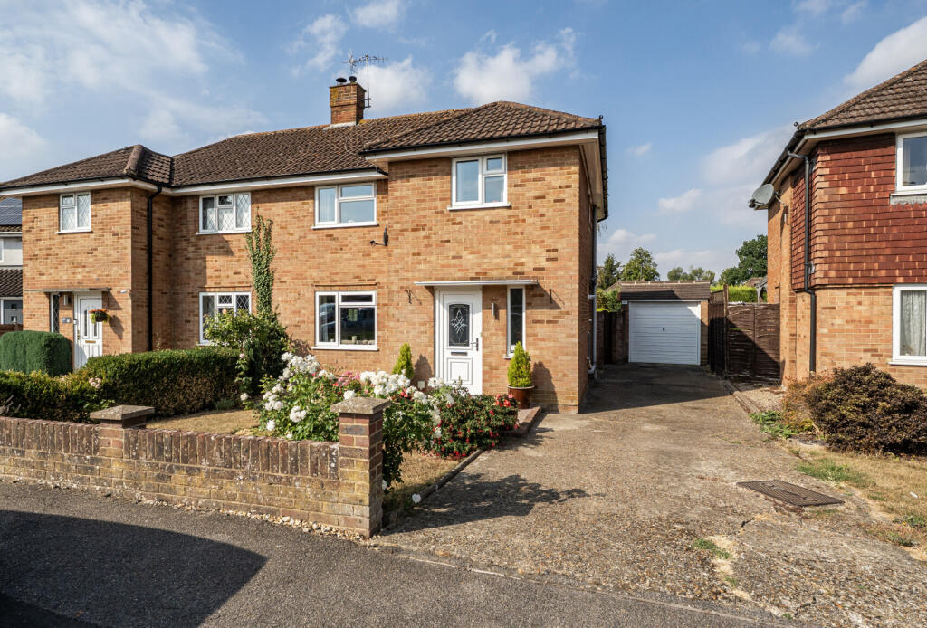 Main image of property: Woodside Crescent, Smallfield, Horley, Surrey, RH6