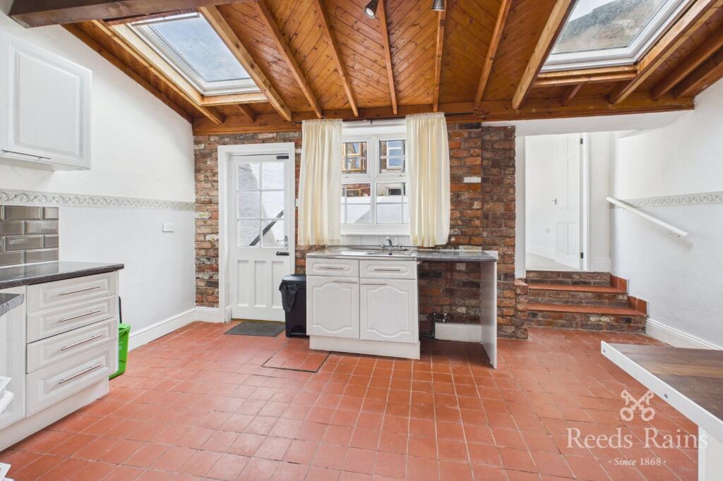 House in Stockport - View 3