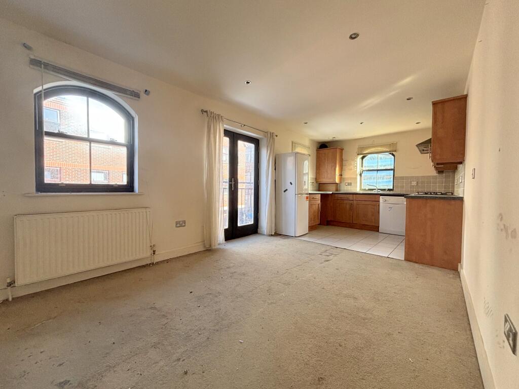 Apartment in Poole - View 4