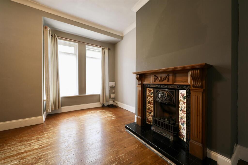 House in Hull, Kingston upon Hull - More