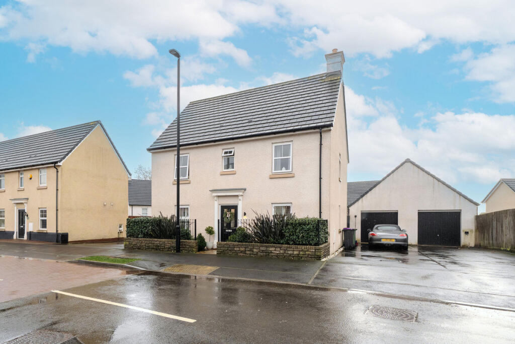 Main image of property: Fford Tir Brychiad, Cwmbran, NP44