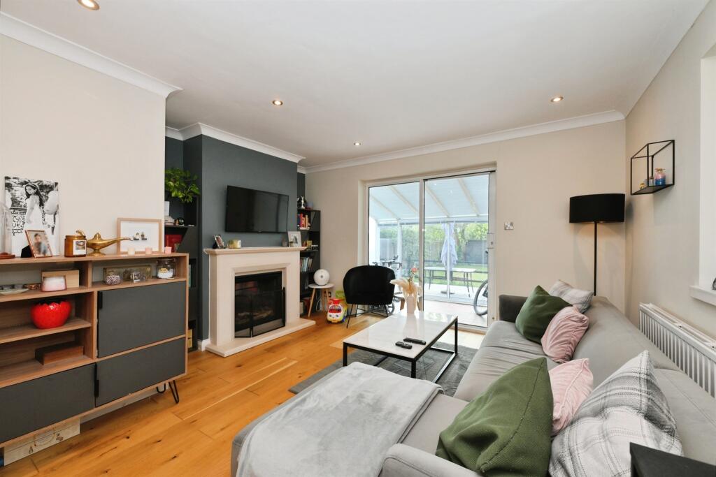 Additional image 2 of Longlands Road, Welwyn Garden City