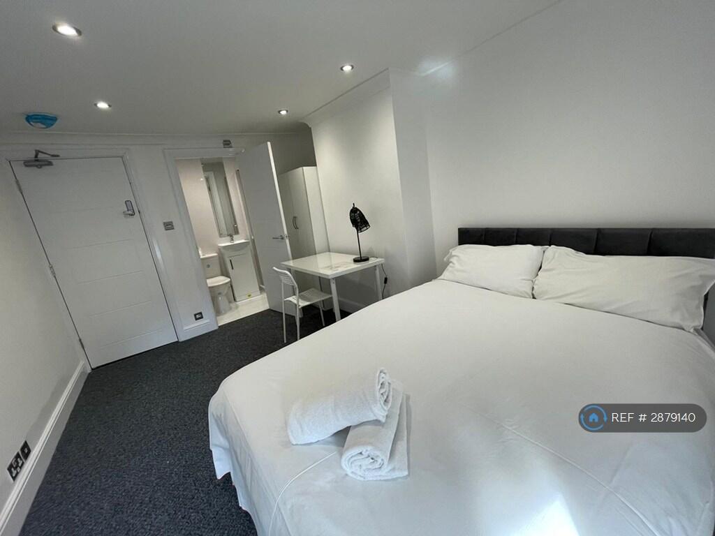 Main image of property: Maldon Road, Colchester, CO3