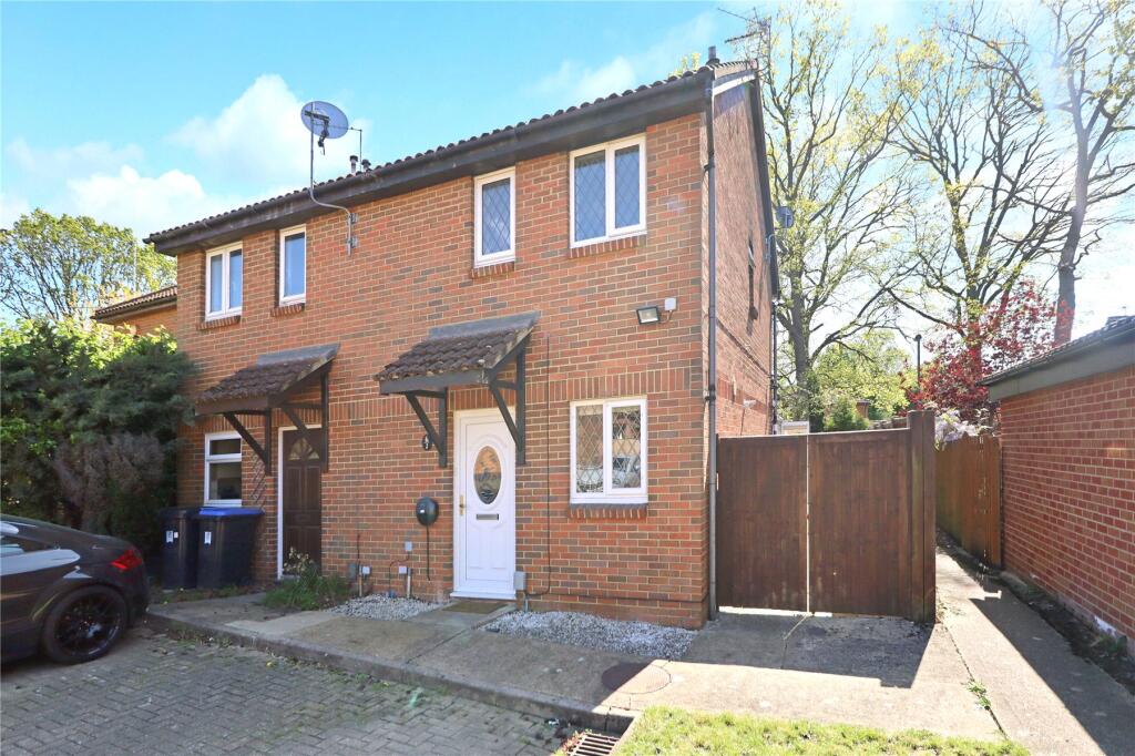 2-bed terraced on Erica Court, Woking, Surrey, GU22, £400,000