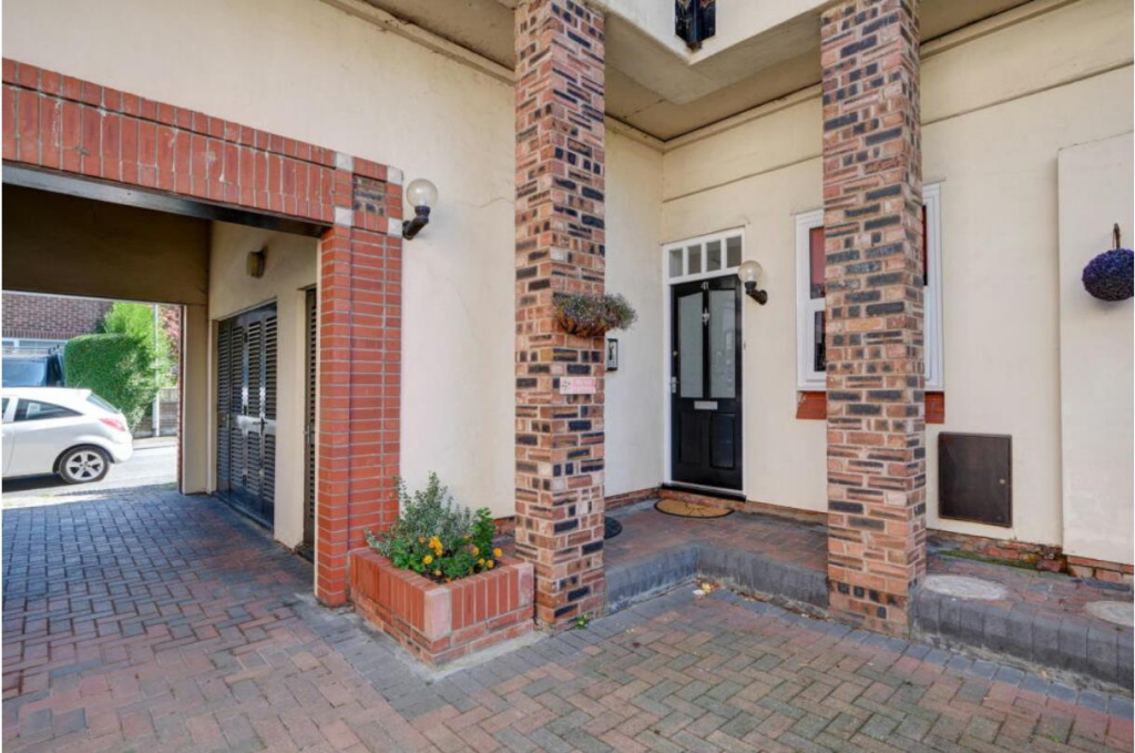 Main image of property: Grove Avenue, Lymm