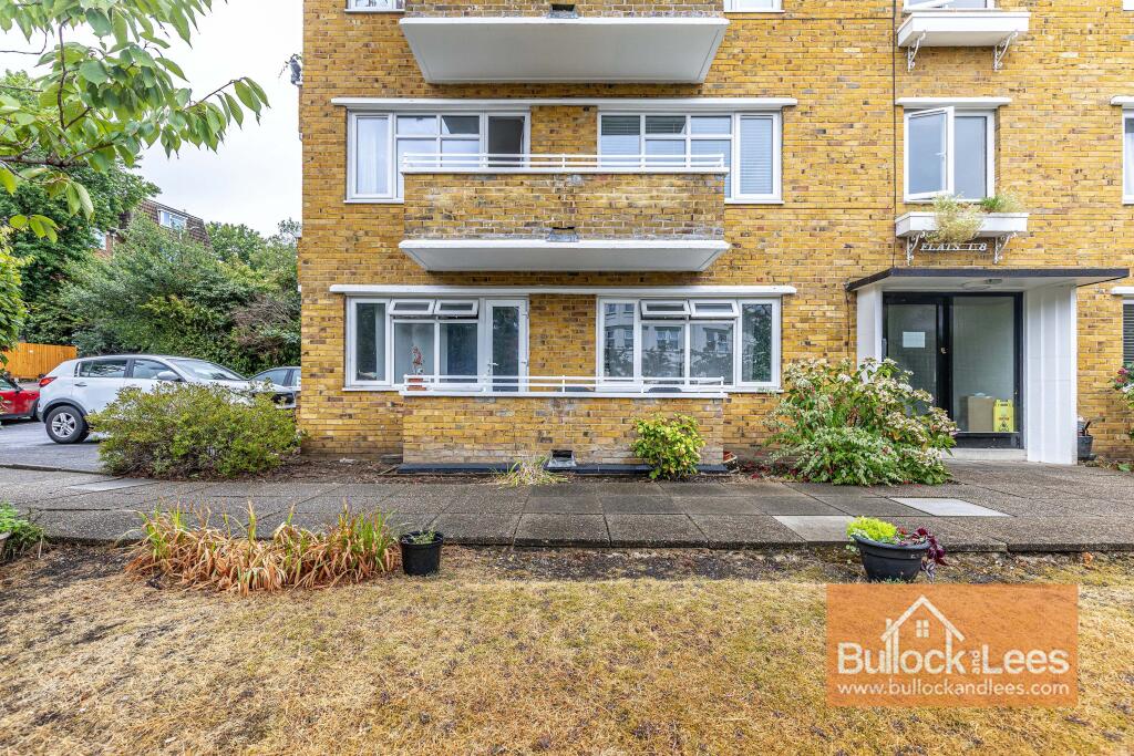 Main image of property: TWO DOUBLE BED FLAT, CLOSE TO BOSCOMBE CHINE GARDENS, BOURNEMOUTH