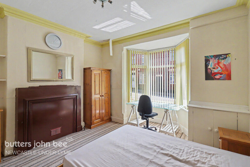 House in Newcastle-under-Lyme, Hempstalls - View 4