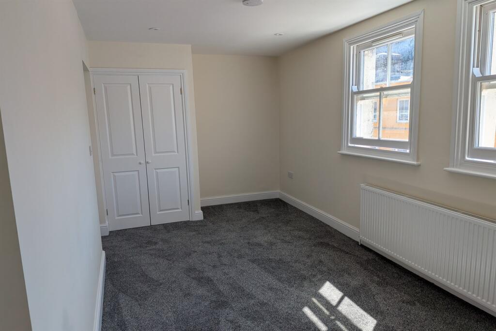 Apartment in Canterbury - More