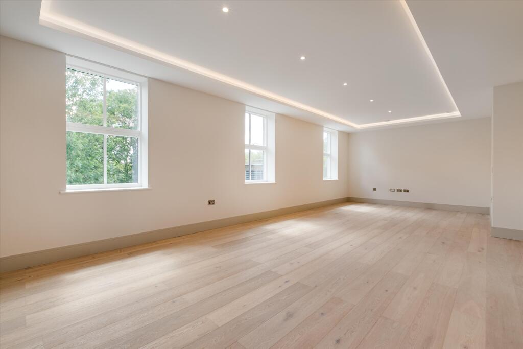 6 Elms Road, London SW4 photo 2