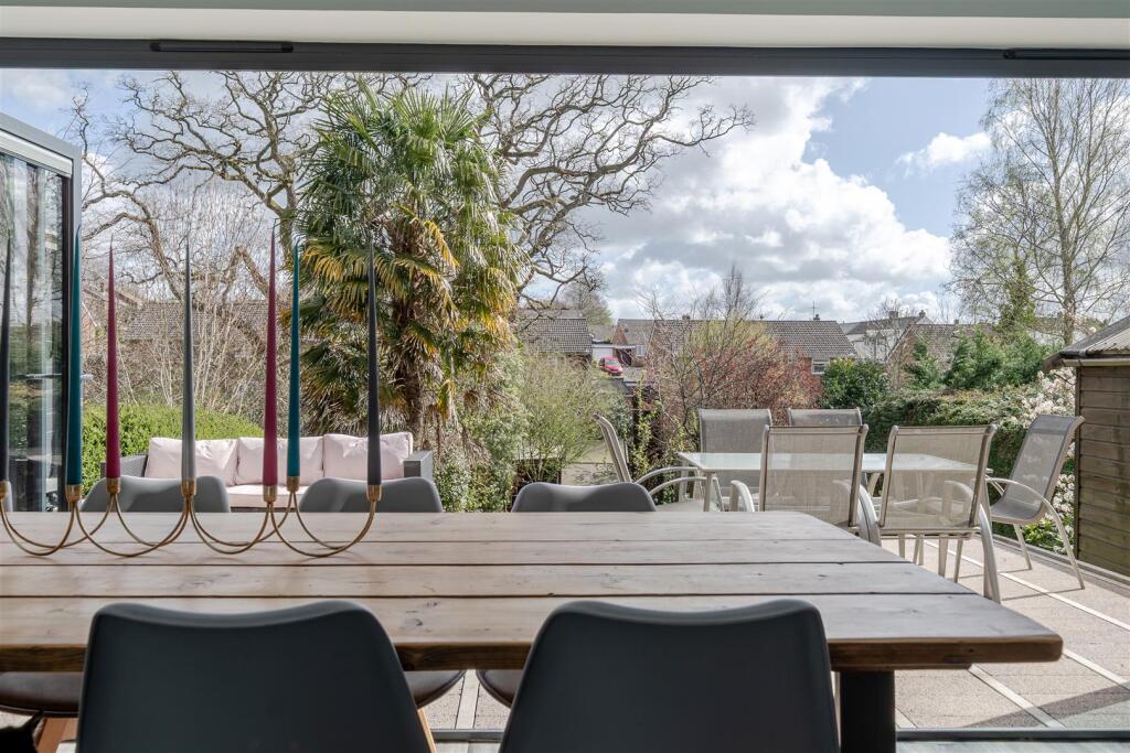 Additional image 12 of Grove Avenue, Yeovil