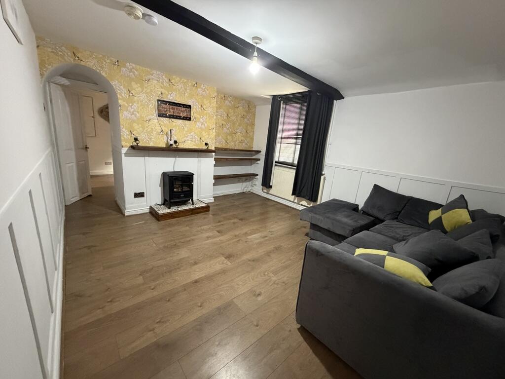 Apartment in Milton Keynes - View 3