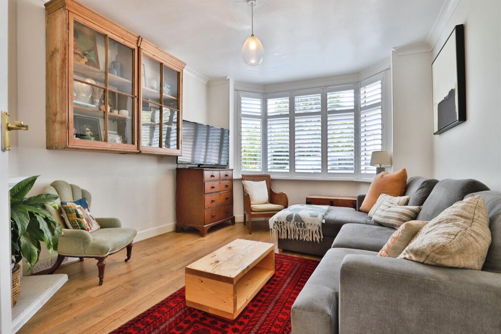 Saxonbury Road, Bournemouth photo 3