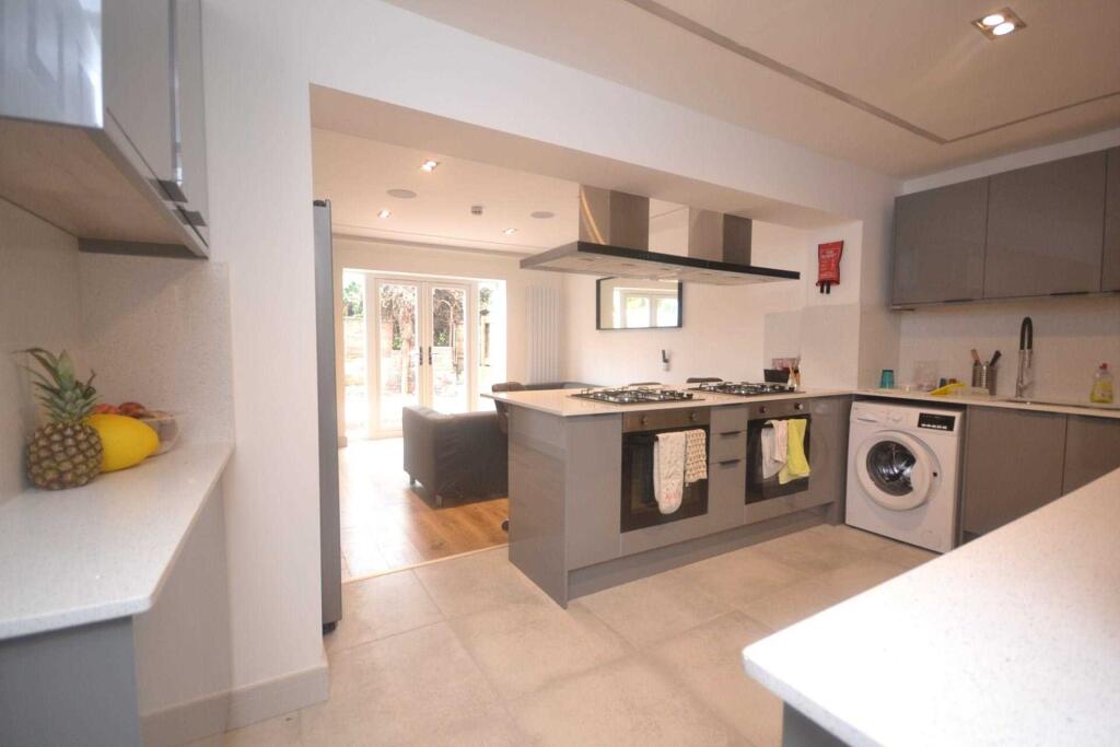 House in Reading, Spring Gardens, Whitley - View 4