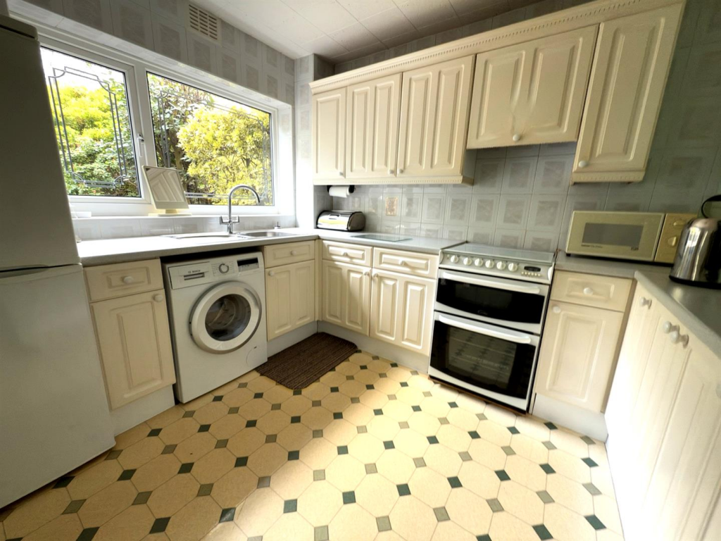 Hatfield Close, Hutton, Brentwood - View 6