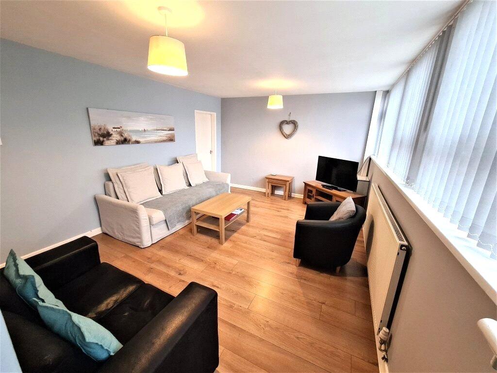 3-bed apartment on Brownshill Green Road, COUNDON, Coventry, CV6, £150,000
