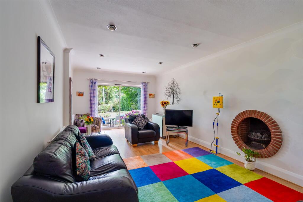 House in Leeds, Moortown - View 5