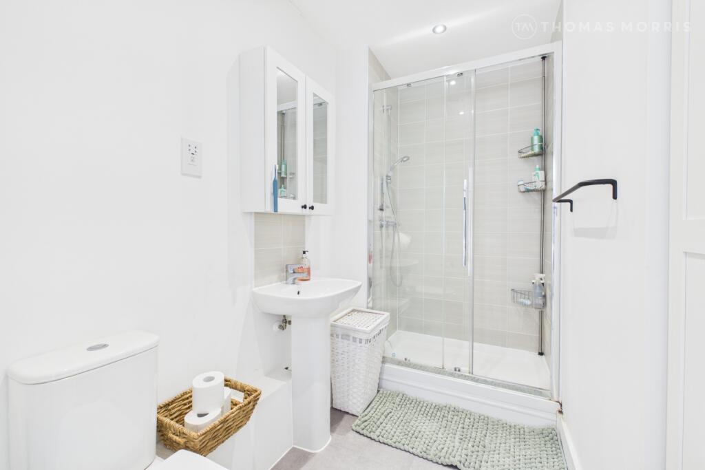 Apartment in North Hertfordshire, Royston - More