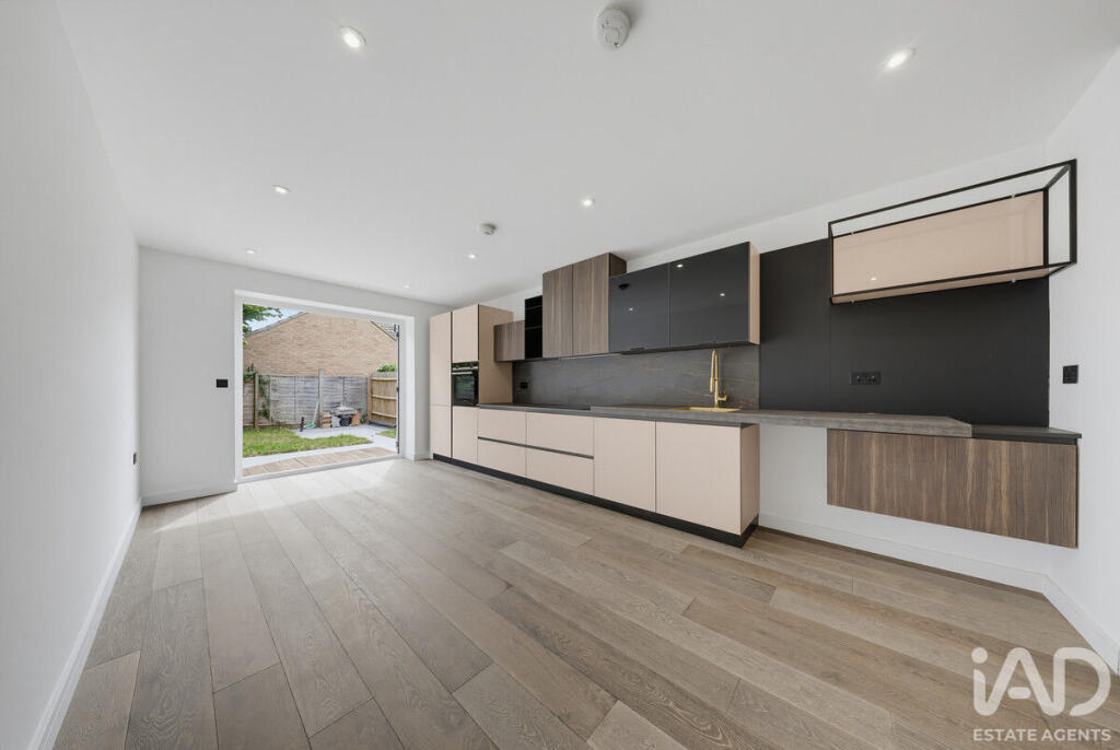House in East Cambridgeshire, Ely - View 4
