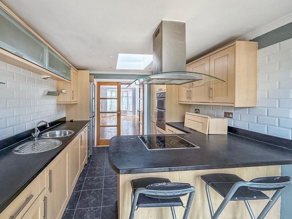 House in Hull - View 4