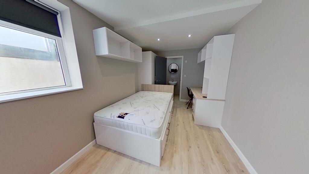 House in Cardiff - View 2