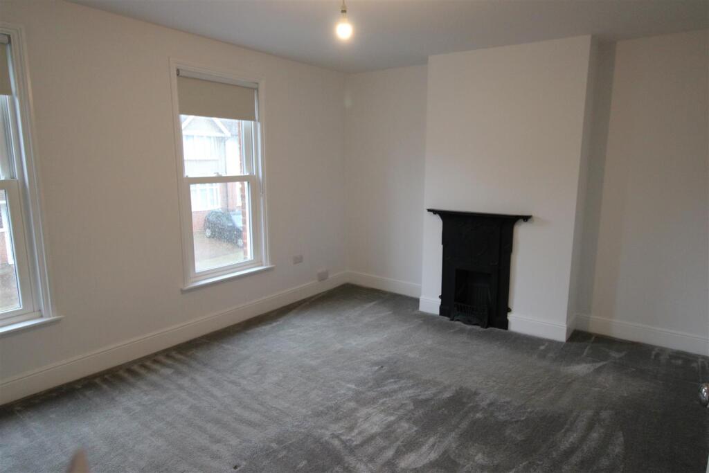 House in Canterbury - View 5