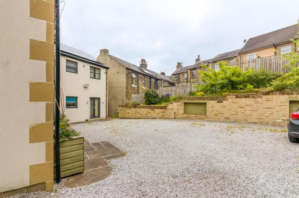 Main image of property: 3 Moss Street, Newsome, West Yorkshire, HD4 6NL