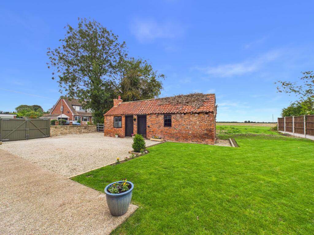 House in York - View 2