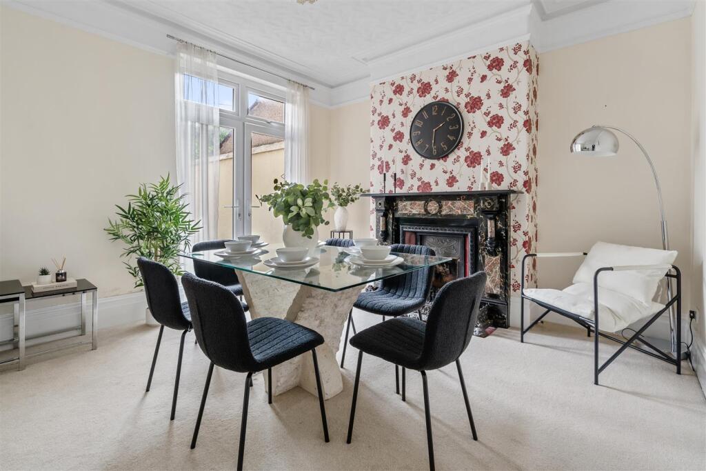 House in Stockton-on-Tees, Norton - More