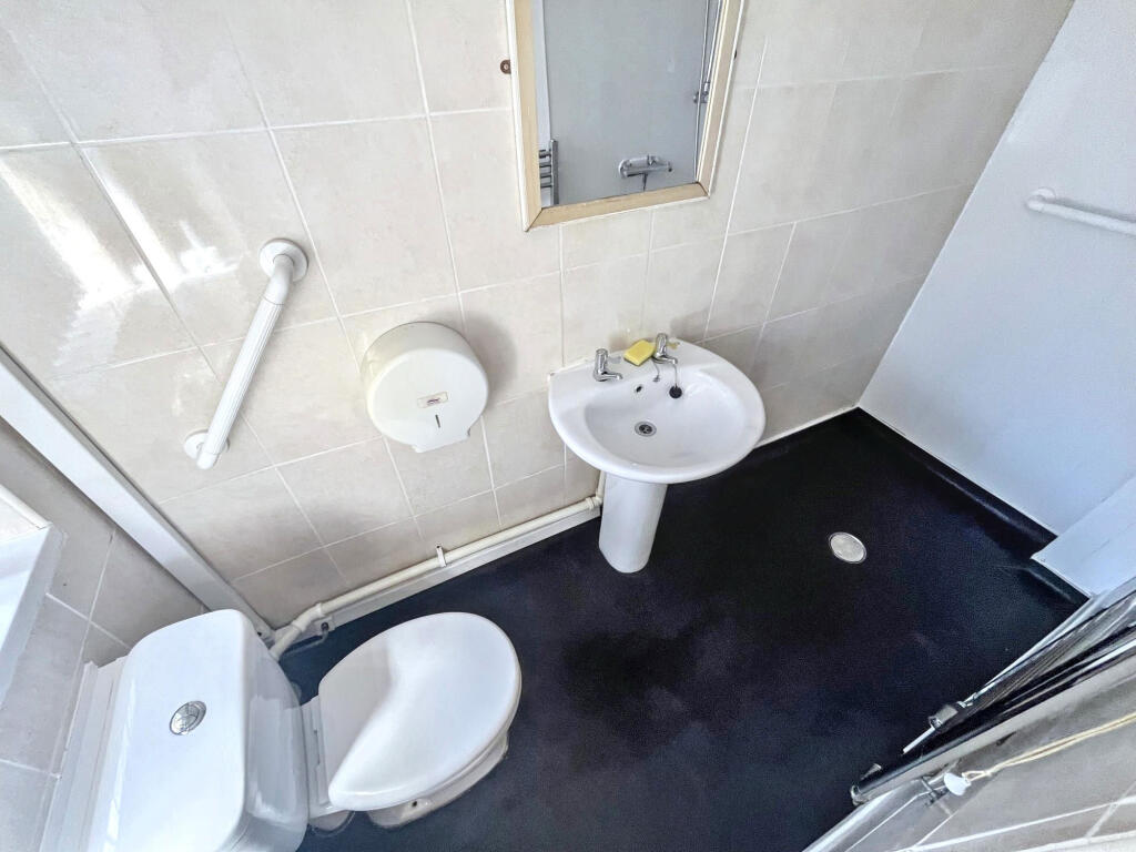 House in Stockton-on-Tees, Portrack - View 6