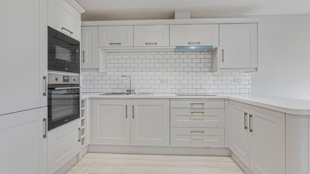 Apartment in Sutton Coldfield - View 3