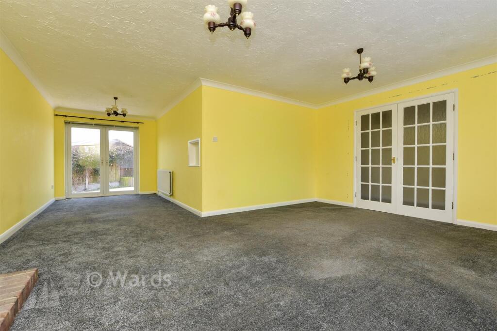 Hiller Close, Broadstairs, Kent photo 4