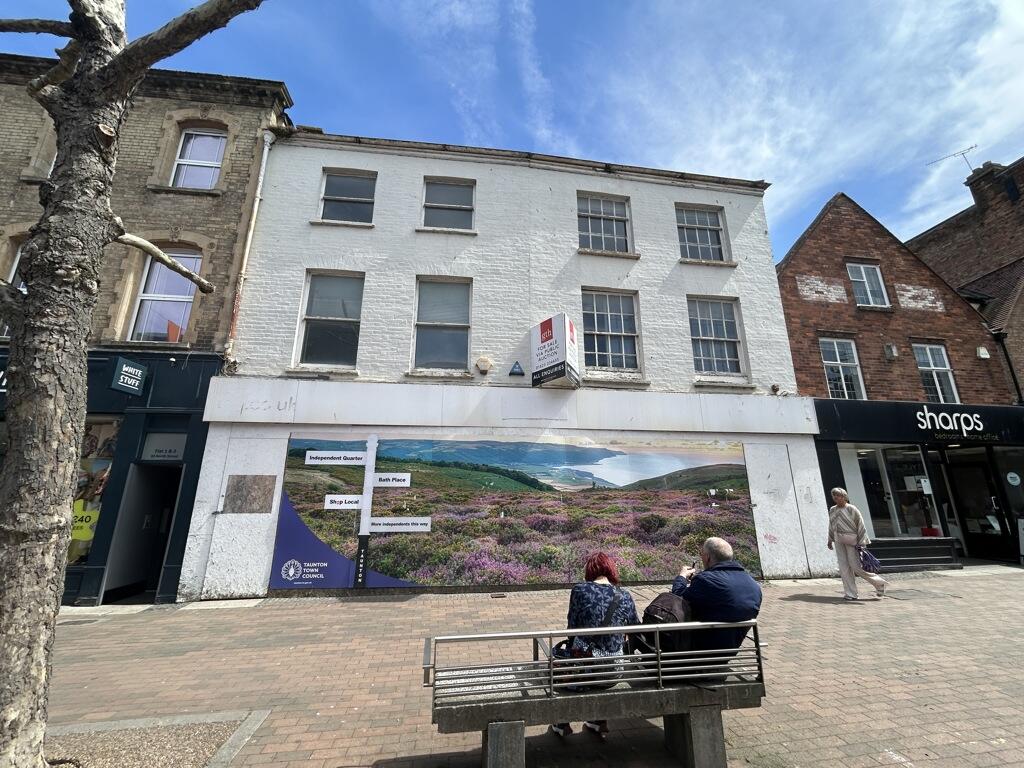 Main image of property: 34,  North Street, Taunton, Somerset, TA1 1LT