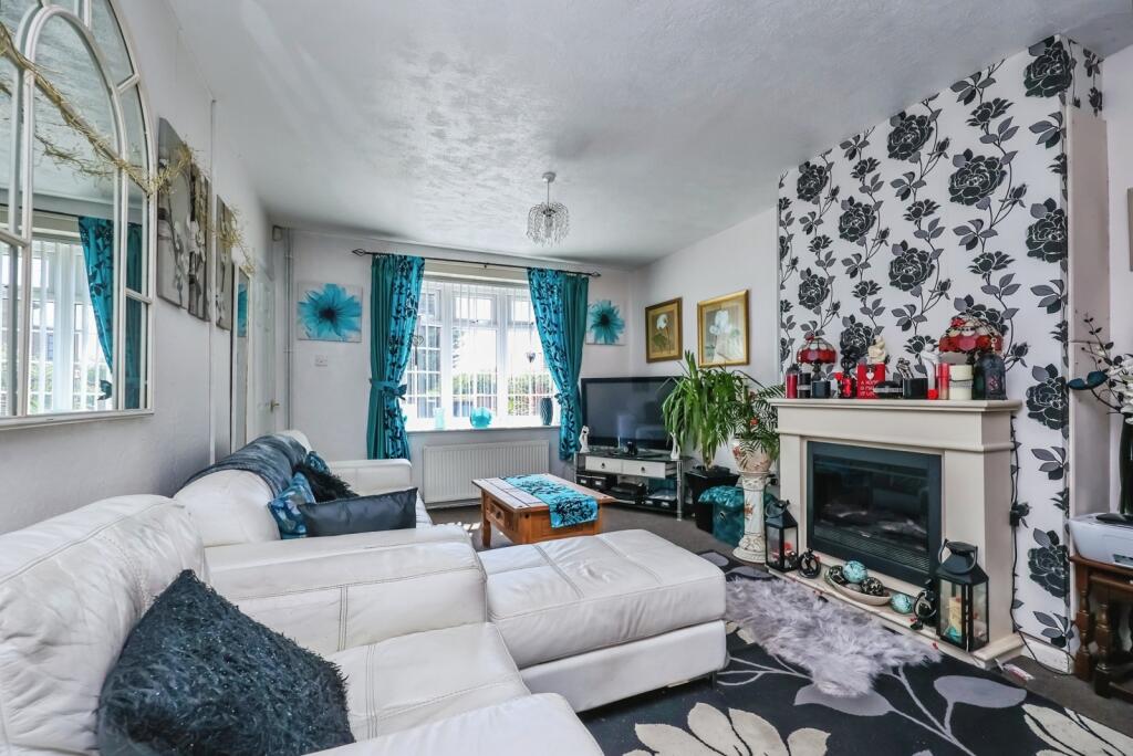 House in Nottingham, Clifton - View 6