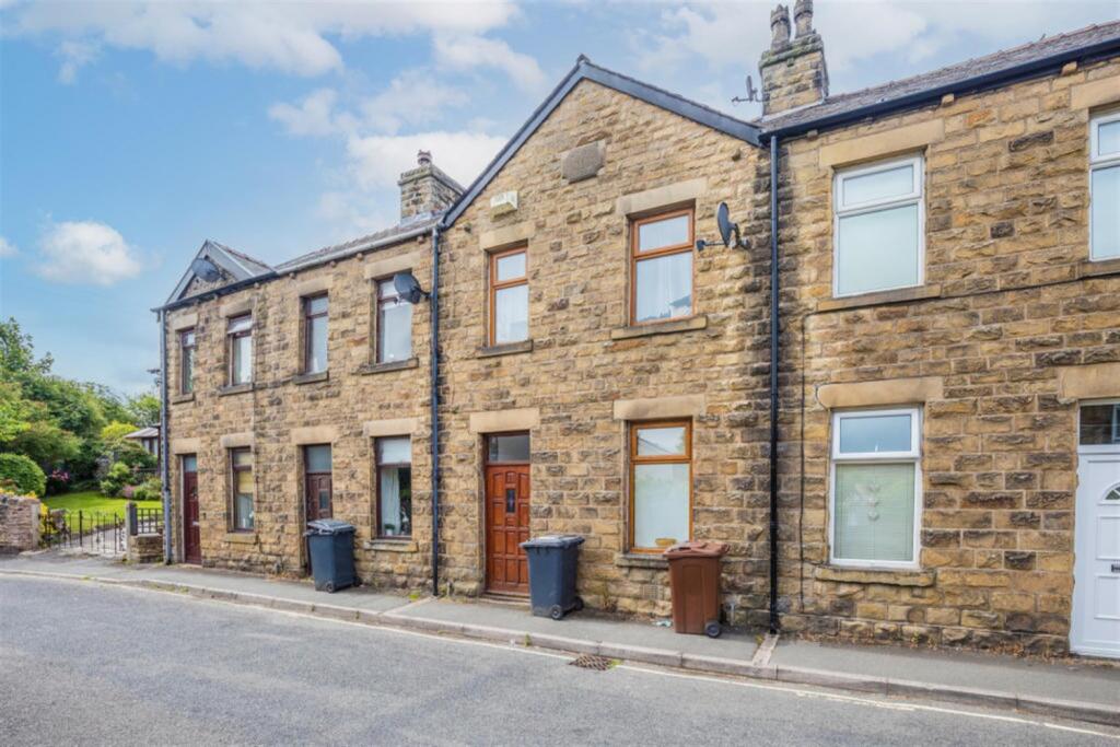 Main image of property: Ashbourne Lane, Chapel-En-Le-Frith, High Peak