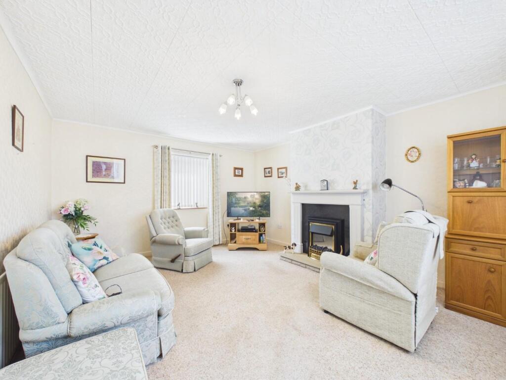 House in Bradford - View 4
