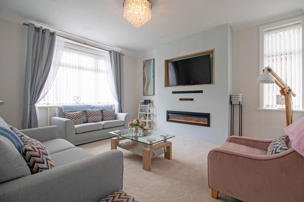 House in West Lindsey, Gainsborough - View 2