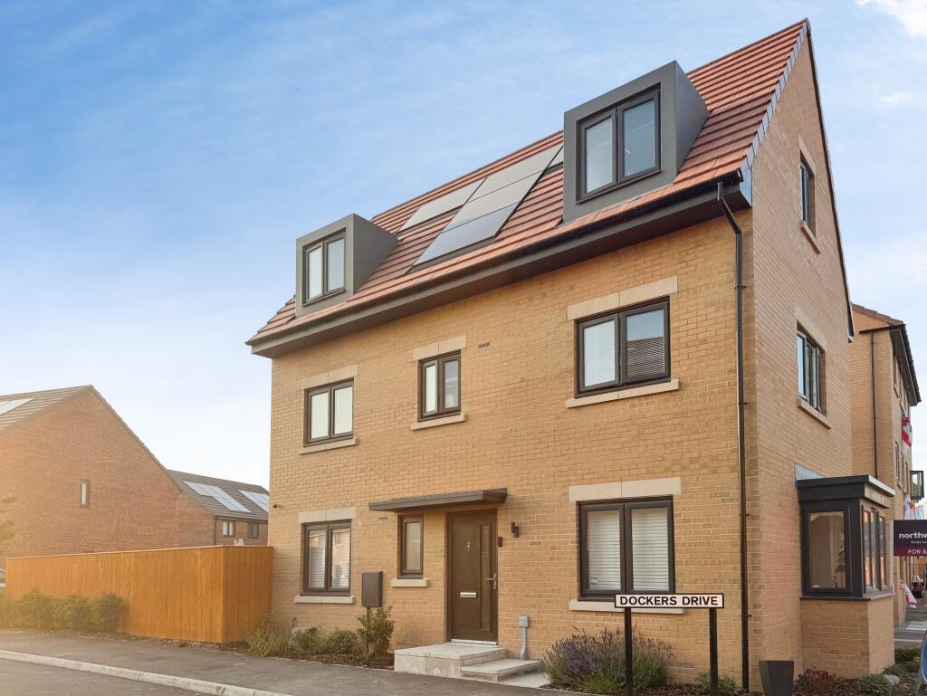 Main image of property: Dockers Drive, HU9, Hull, HU9