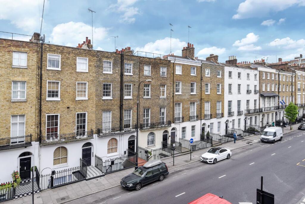 Studio flat on Gloucester Place, Marylebone, London, NW1, £450,000