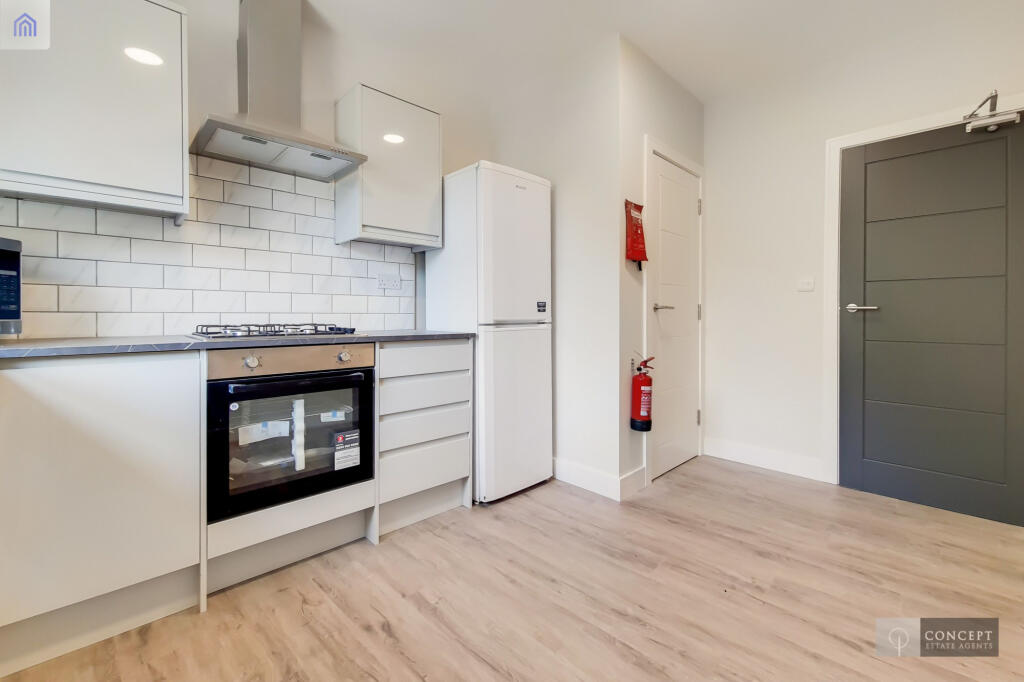 Main image of property: Double Room, Tooting, SW17