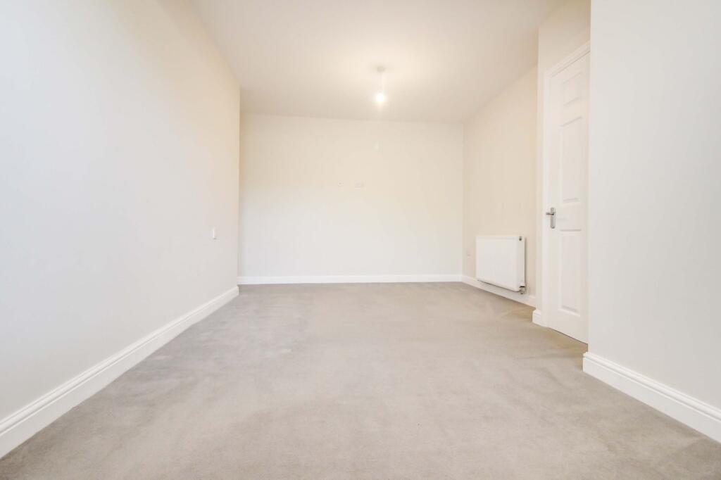 House in Swindon - View 4