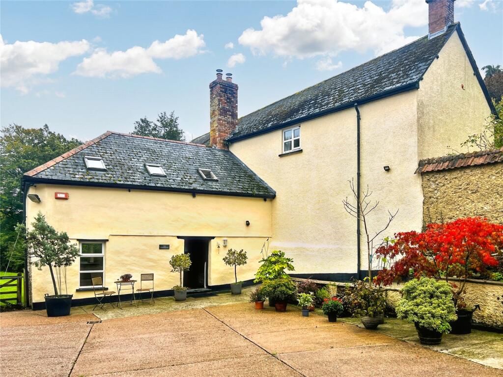 House in Exeter - View 2
