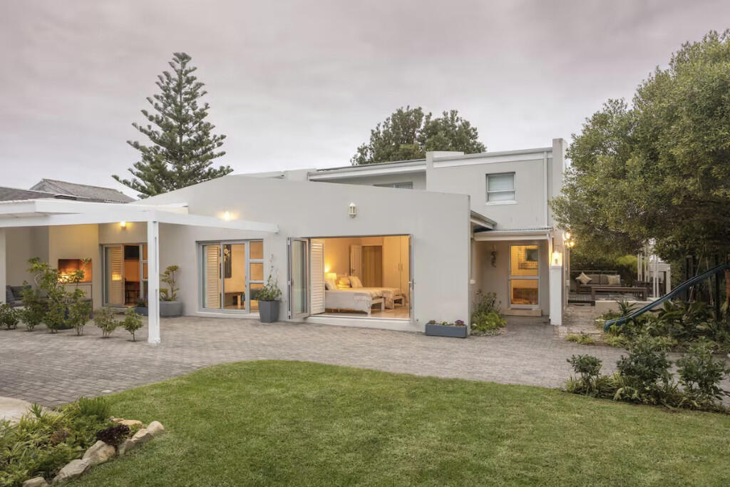 Main image of property: Hermanus, Western Cape