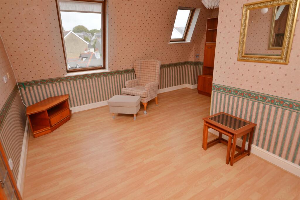 Clareston Court, Tenby photo 2