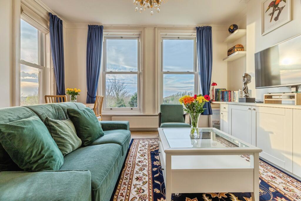 Westbourne Road, Southport, PR8 - View 2