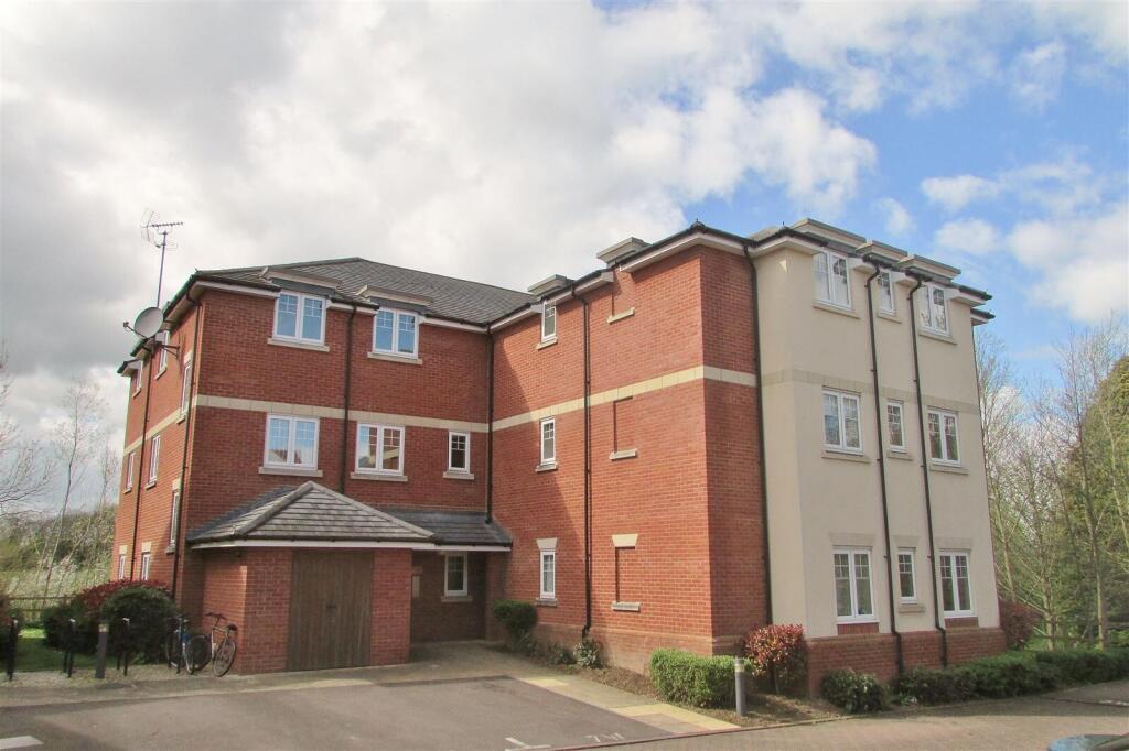 Main image of property: Wolage Drive, Grove, Wantage, Oxfordshire, OX12